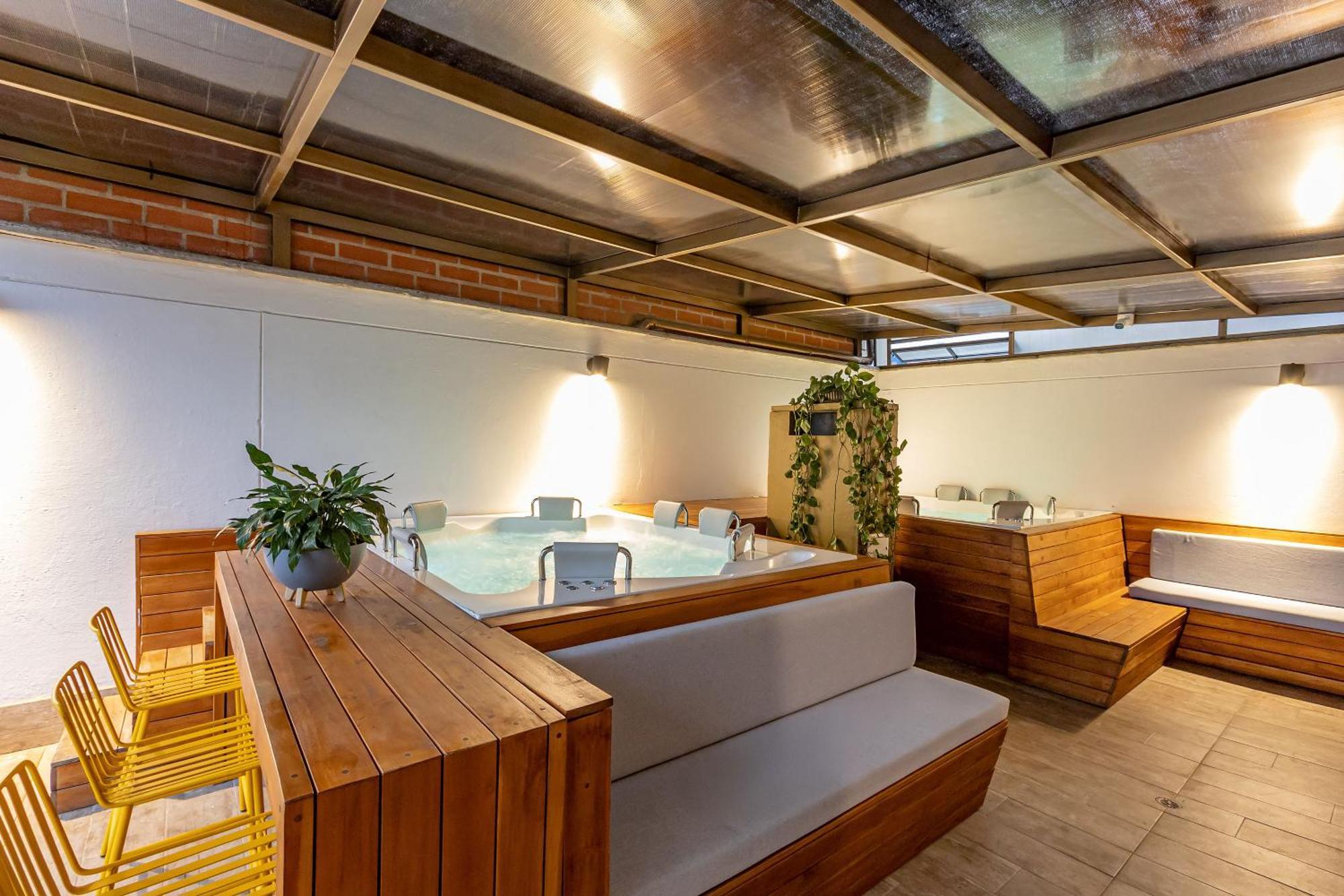 Hotel Prada เบลโญ ภายนอก รูปภาพ